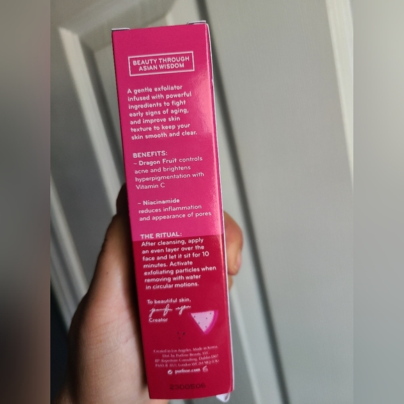 PURLISSE DRAGONFRUIT + NIACINAMIDE EXFOLIATOR - Picture 2 of 3